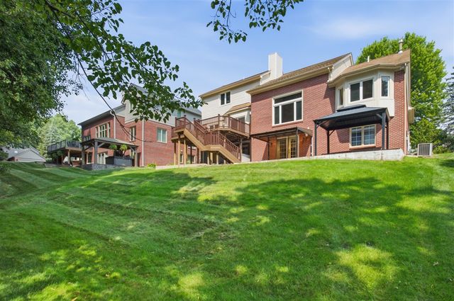 2189 Clinton View Circle, Rochester Hills, MI 48309