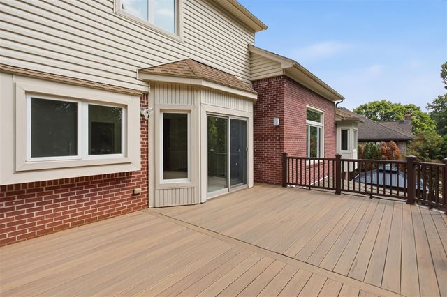 2189 Clinton View Circle, Rochester Hills, MI 48309