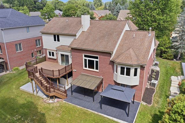 2189 Clinton View Circle, Rochester Hills, MI 48309