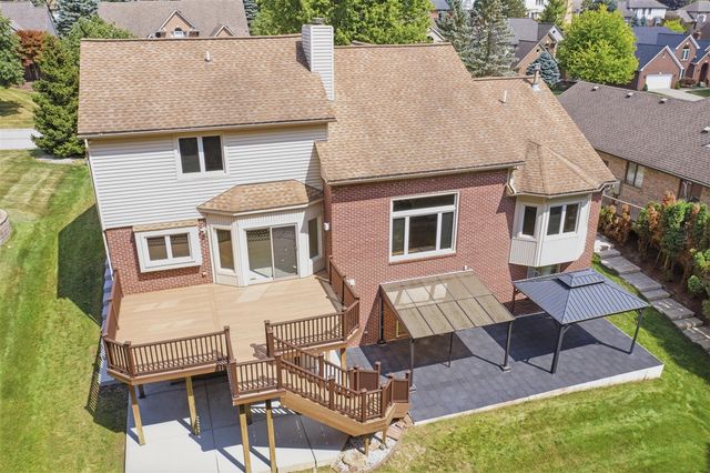2189 Clinton View Circle, Rochester Hills, MI 48309