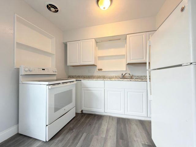 111 E 27TH Street 1, Riviera Beach, FL 33404