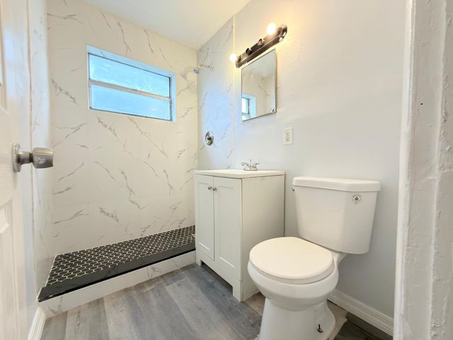 111 E 27TH Street 1, Riviera Beach, FL 33404