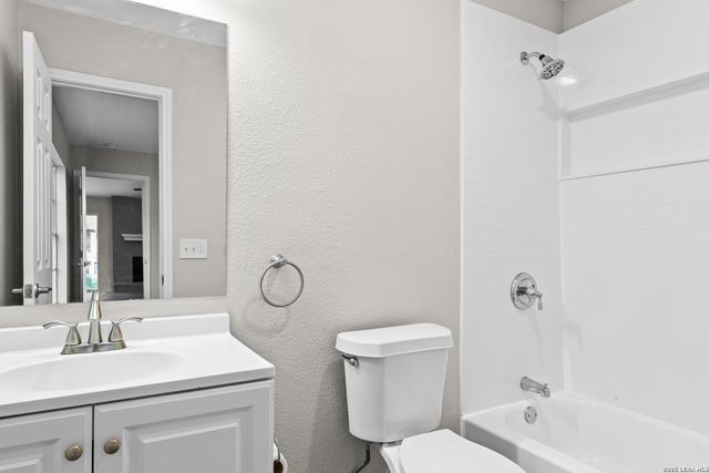 5747 Misty Glen, San Antonio, TX 78247