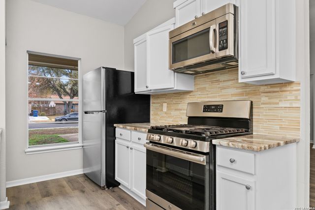 5747 Misty Glen, San Antonio, TX 78247