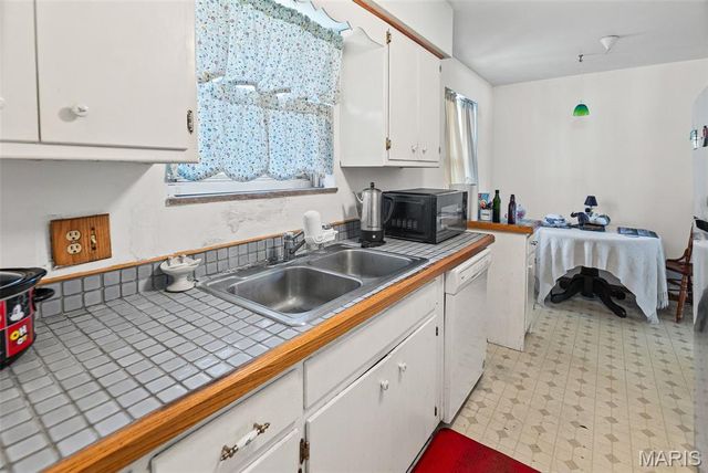 120 Lynnhaven Drive, Belleville, IL 62223