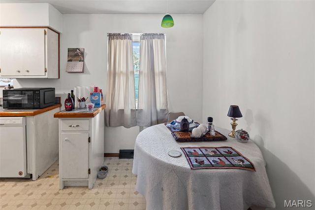 120 Lynnhaven Drive, Belleville, IL 62223