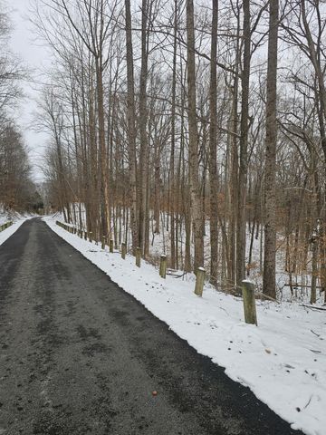 1064 Frontage Road, Russell Springs, KY 42642