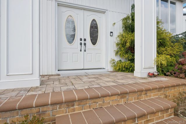 2794 Judith Drive, Bellmore, NY 11710