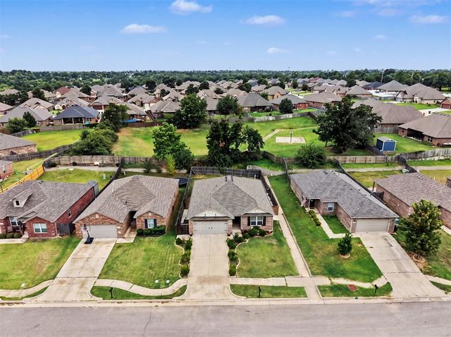 10832 NE 8th Terrace, Midwest City, OK 73130