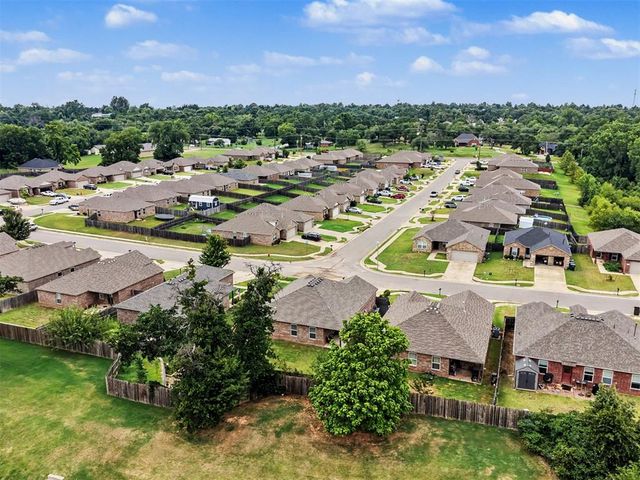 10832 NE 8th Terrace, Midwest City, OK 73130