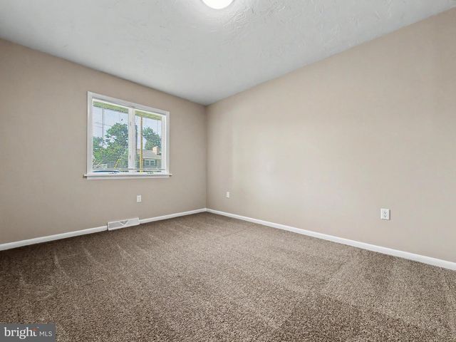 201 GROSS, Dover, PA 17315