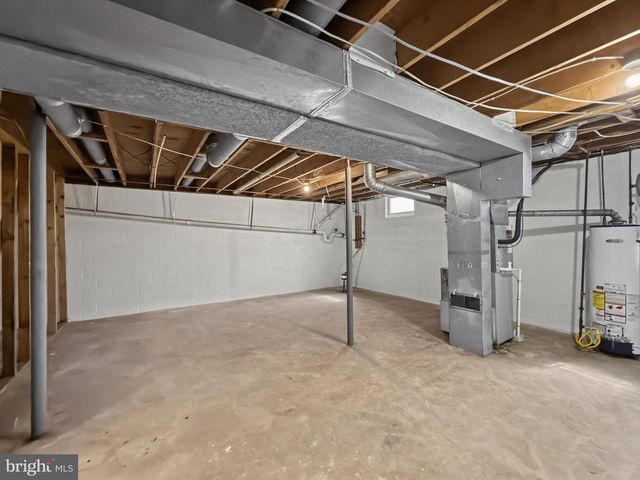 201 GROSS, Dover, PA 17315