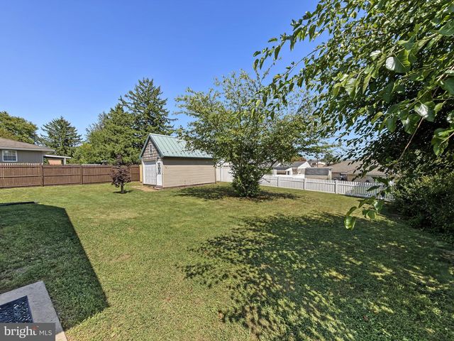 201 GROSS, Dover, PA 17315