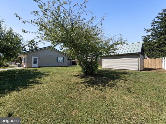201 GROSS, Dover, PA 17315