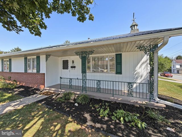 201 GROSS, Dover, PA 17315