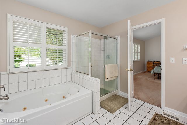 498 Capital Lane, Gurnee, IL 60031