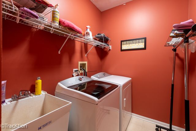 498 Capital Lane, Gurnee, IL 60031