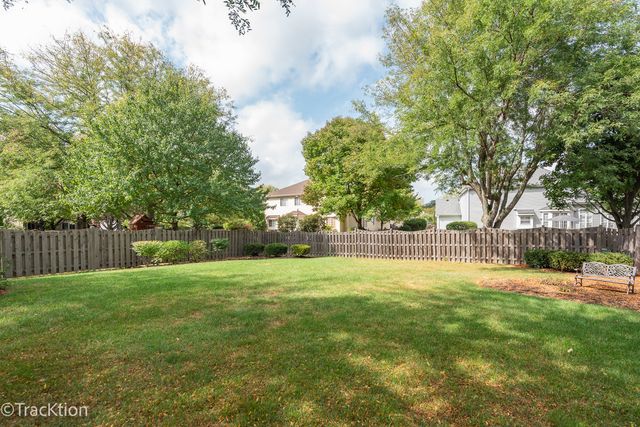 498 Capital Lane, Gurnee, IL 60031