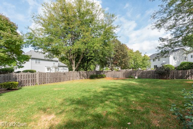 498 Capital Lane, Gurnee, IL 60031