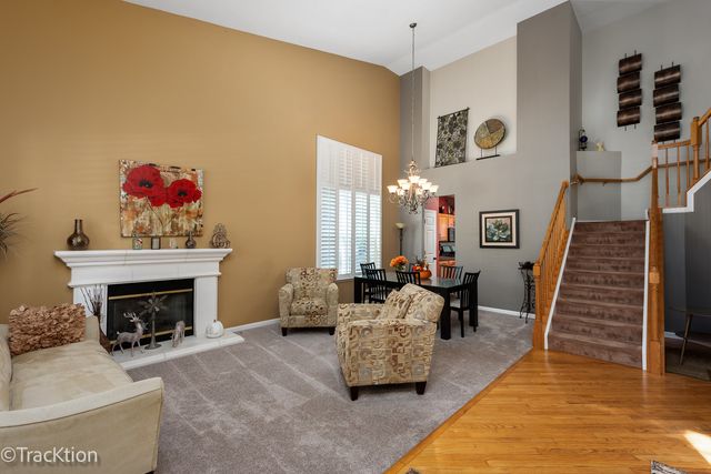 498 Capital Lane, Gurnee, IL 60031