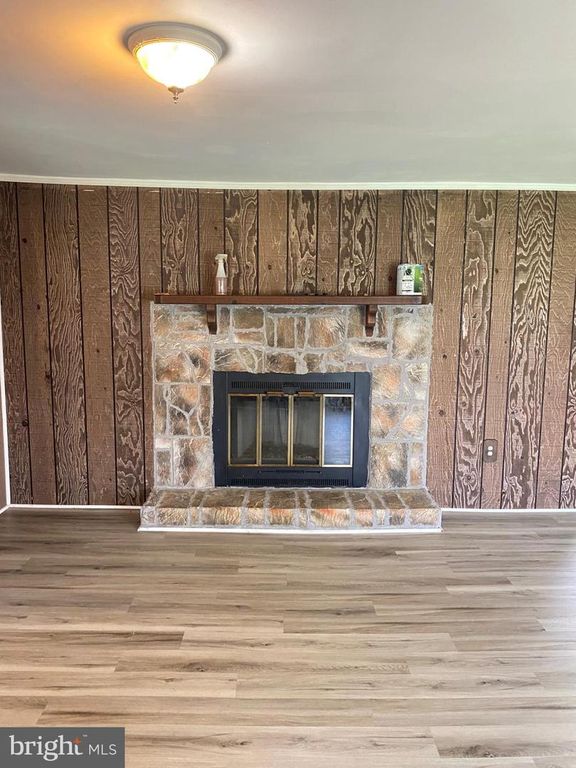 91 HULL DR, York, PA 17404