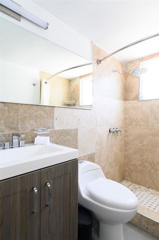 1020 N Victoria Park Rd 24, Fort Lauderdale, FL 33304