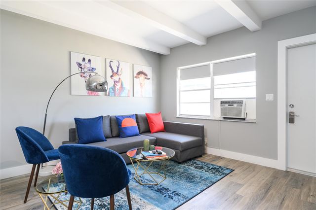 1020 N Victoria Park Rd 24, Fort Lauderdale, FL 33304