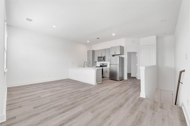 4609 Indie Heights Lane A-B, Houston, TX 77018