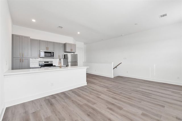 4609 Indie Heights Lane A-B, Houston, TX 77018