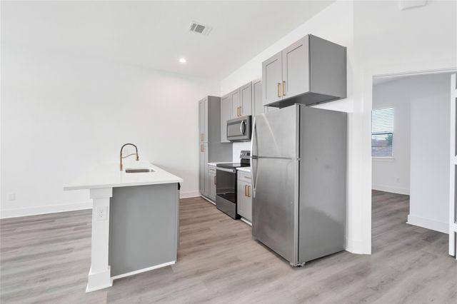 4609 Indie Heights Lane A-B, Houston, TX 77018