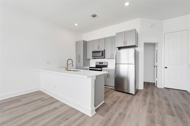 4609 Indie Heights Lane A-B, Houston, TX 77018
