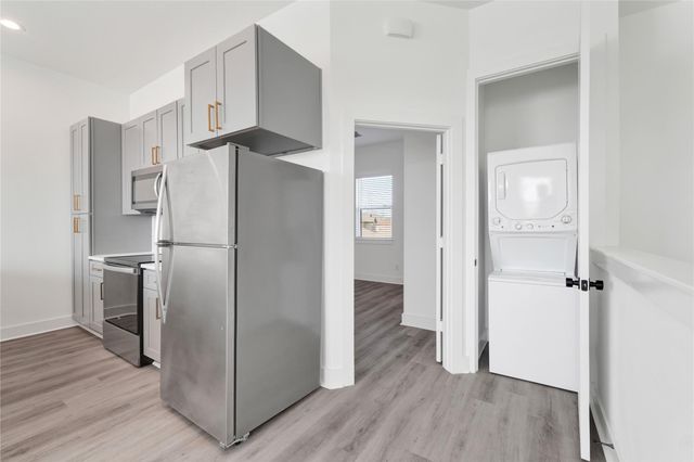 4609 Indie Heights Lane A-B, Houston, TX 77018