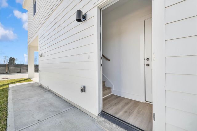 4609 Indie Heights Lane A-B, Houston, TX 77018