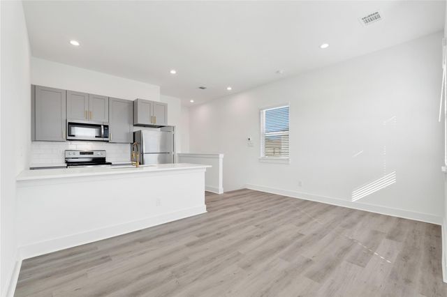 4609 Indie Heights Lane A-B, Houston, TX 77018