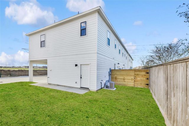 4609 Indie Heights Lane A-B, Houston, TX 77018