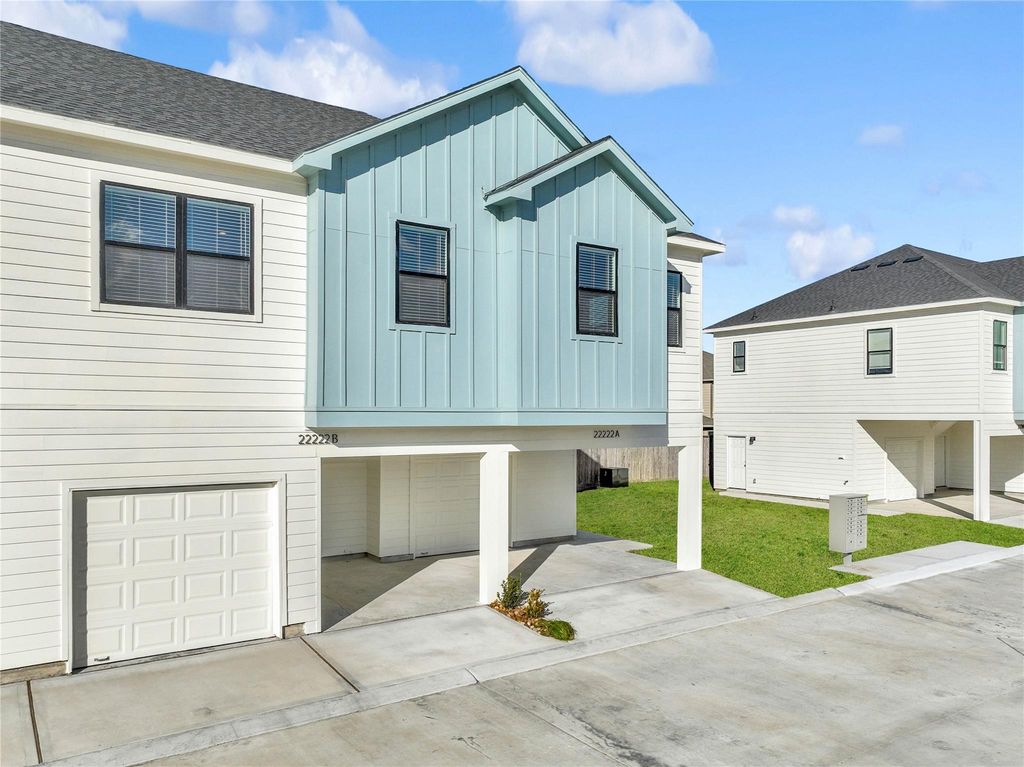 4609 Indie Heights Lane A-B, Houston, TX 77018