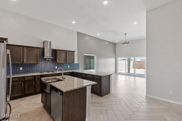 125 Wind Mill Street, Sunland Park, NM 88008