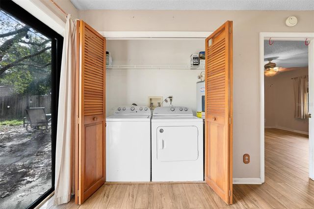 37032 GRAYS AIRPORT ROAD, Lady Lake, FL 32159