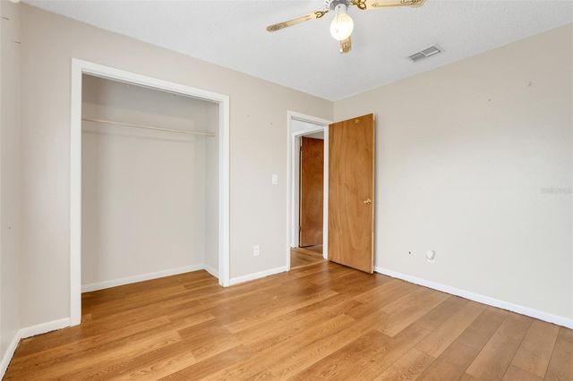 37032 GRAYS AIRPORT ROAD, Lady Lake, FL 32159