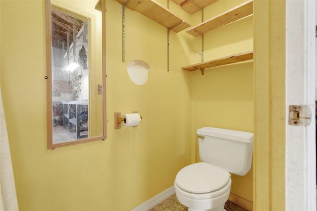 37032 GRAYS AIRPORT ROAD, Lady Lake, FL 32159