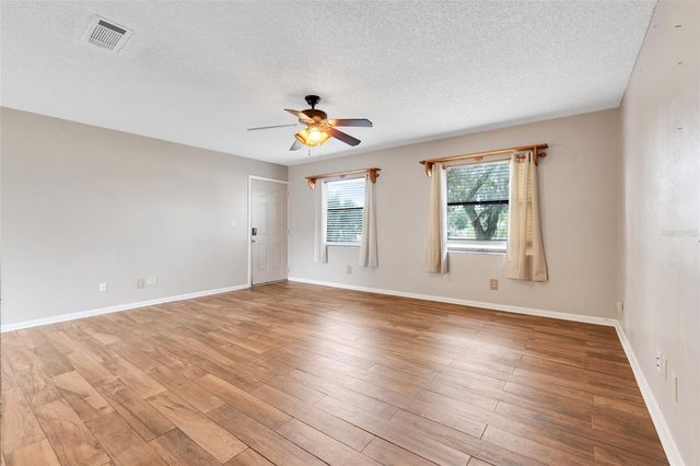 37032 GRAYS AIRPORT ROAD, Lady Lake, FL 32159