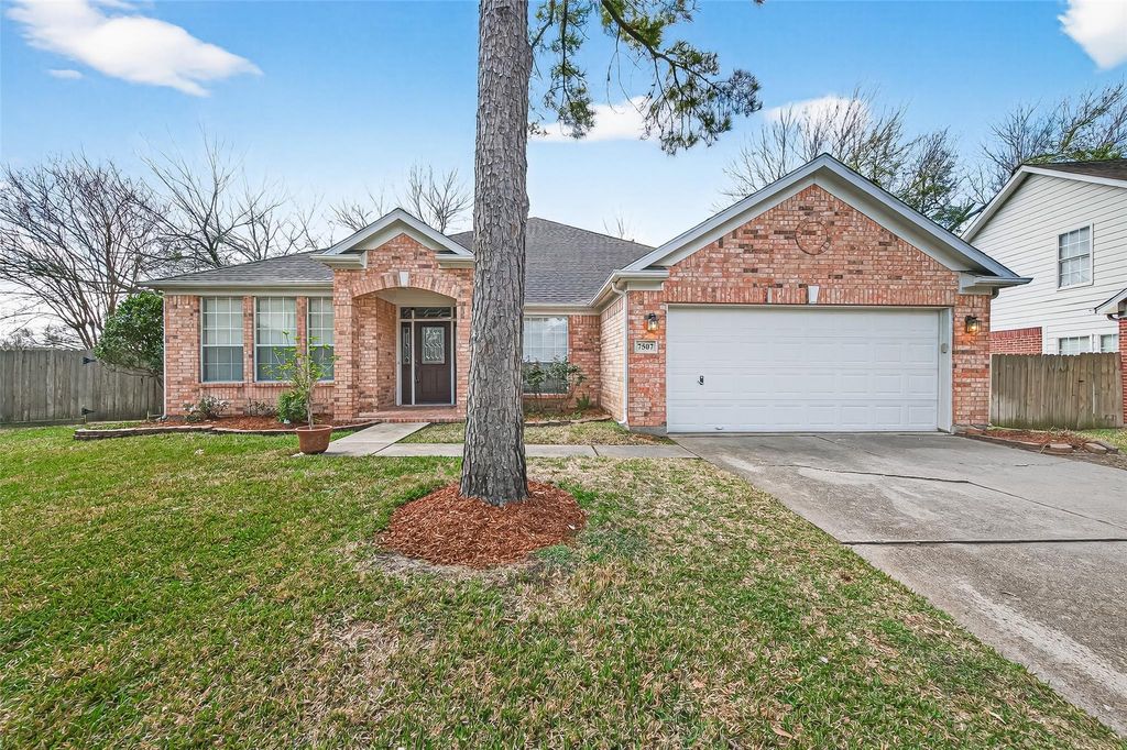 7507 Mighty Falls Court, Houston, TX 77095