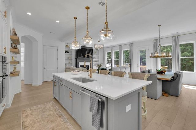 833 Lakemont Drive, Canton, GA 30114