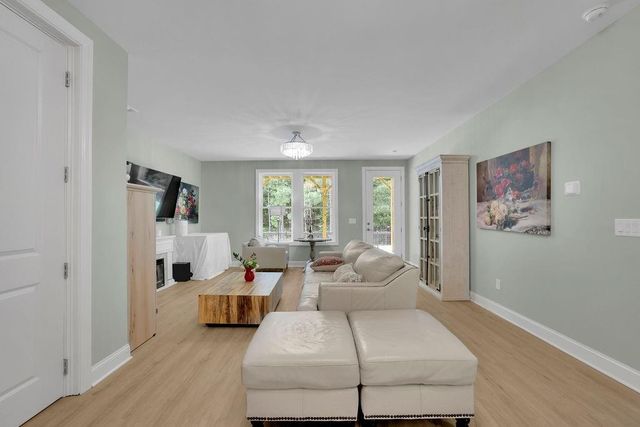 833 Lakemont Drive, Canton, GA 30114