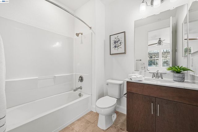 39861 Pelton Ter, Newark, CA 94560