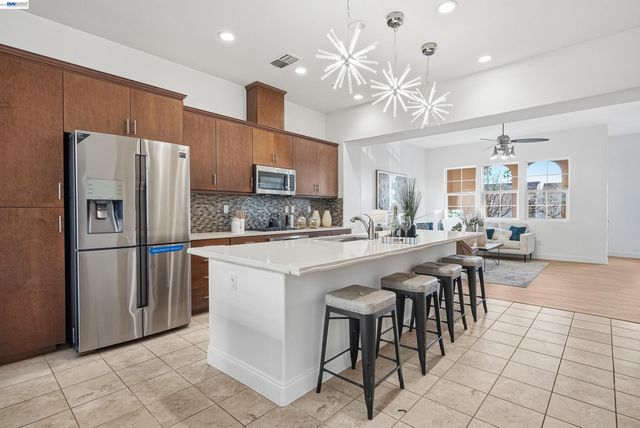 39861 Pelton Ter, Newark, CA 94560