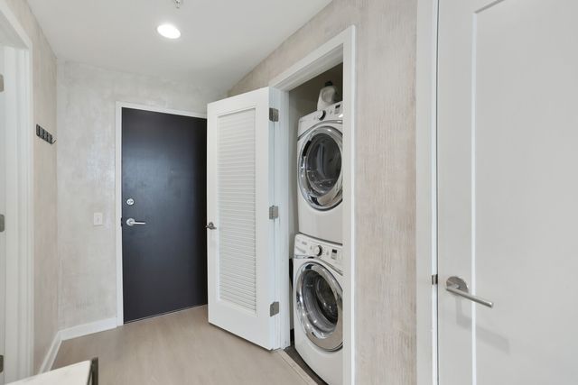 1212 Laurel St Apt 1905, Nashville, TN 37203