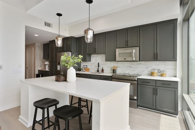 1212 Laurel St Apt 1905, Nashville, TN 37203