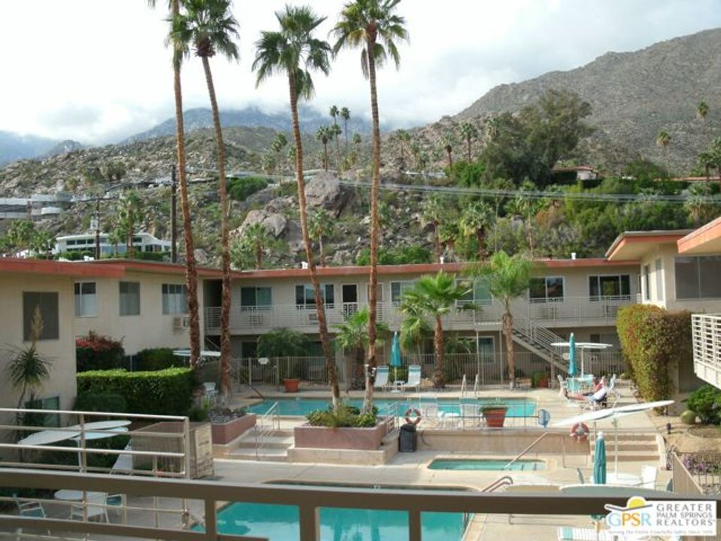 2290 S Palm Canyon Drive 114, Palm Springs, CA 92264