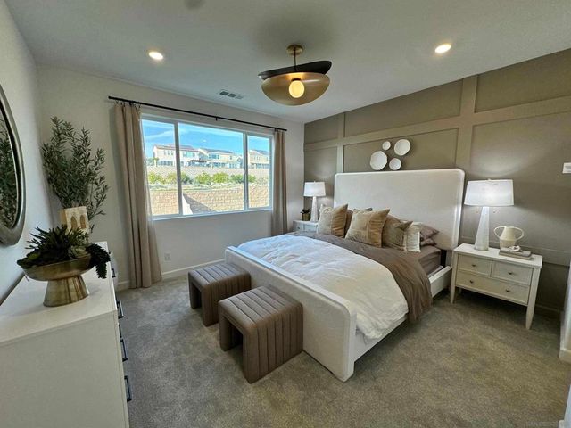 2186 Tributary Rd, Chula Vista, CA 91913